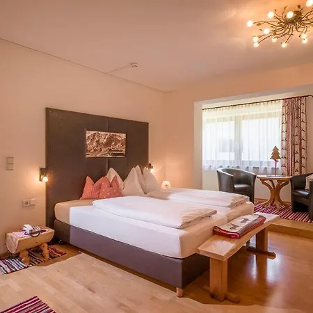 Landhaus Zillertal Hotel