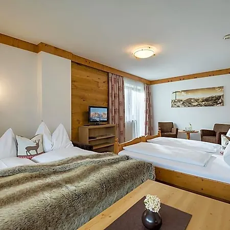 Landhaus Zillertal Hotel 3*