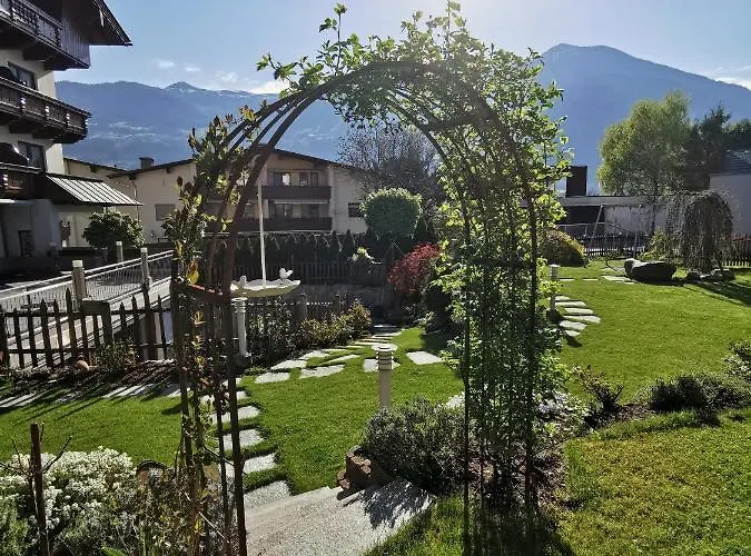 Zillertal מלון פוגן