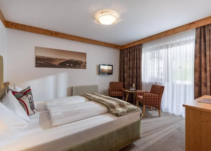 Hotel Landhaus Zillertal 3*