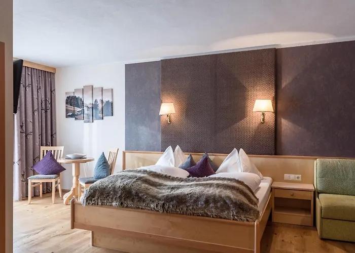 Landhaus Zillertal Hotel Fuegen