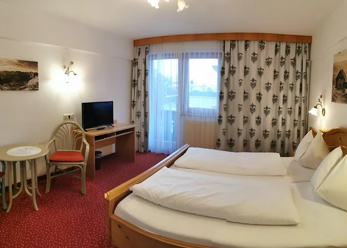 Landhaus Zillertal Hotel Fuegen