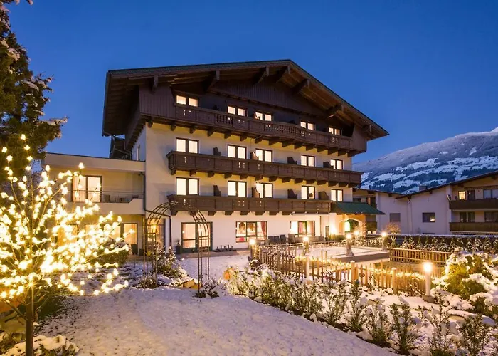 Hotel Landhaus Zillertal 3*