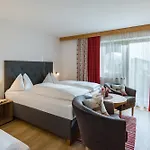 Ξενοδοχείο Zillertal 3*