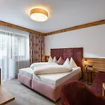 Landhaus Zillertal Hotel 3*